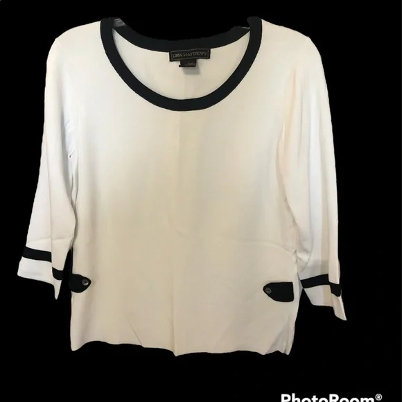 Linda Mathews knit scoop neck top with 2/4 sleeves. Never worn NWOT size LGE - Picture 1 of 5